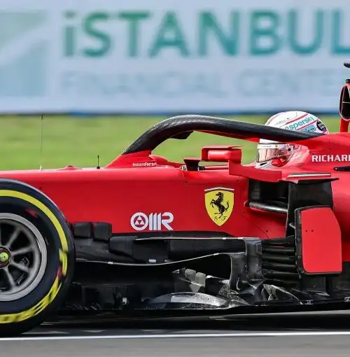 Ferrari, venerdì a due facce per Charles Leclerc e Carlos Sainz