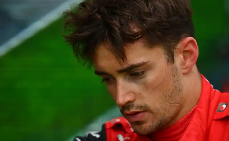 Charles Leclerc sfascia la Ferrari di Lauda: le spiegazioni del team