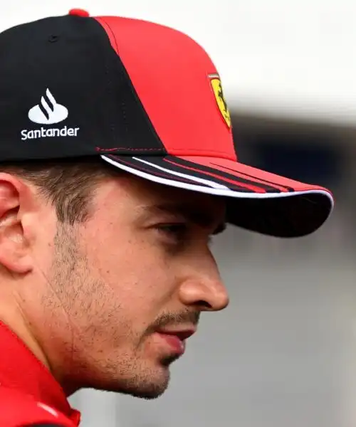 F1, Charles Leclerc se ne infischia dei problemi di Max Verstappen
