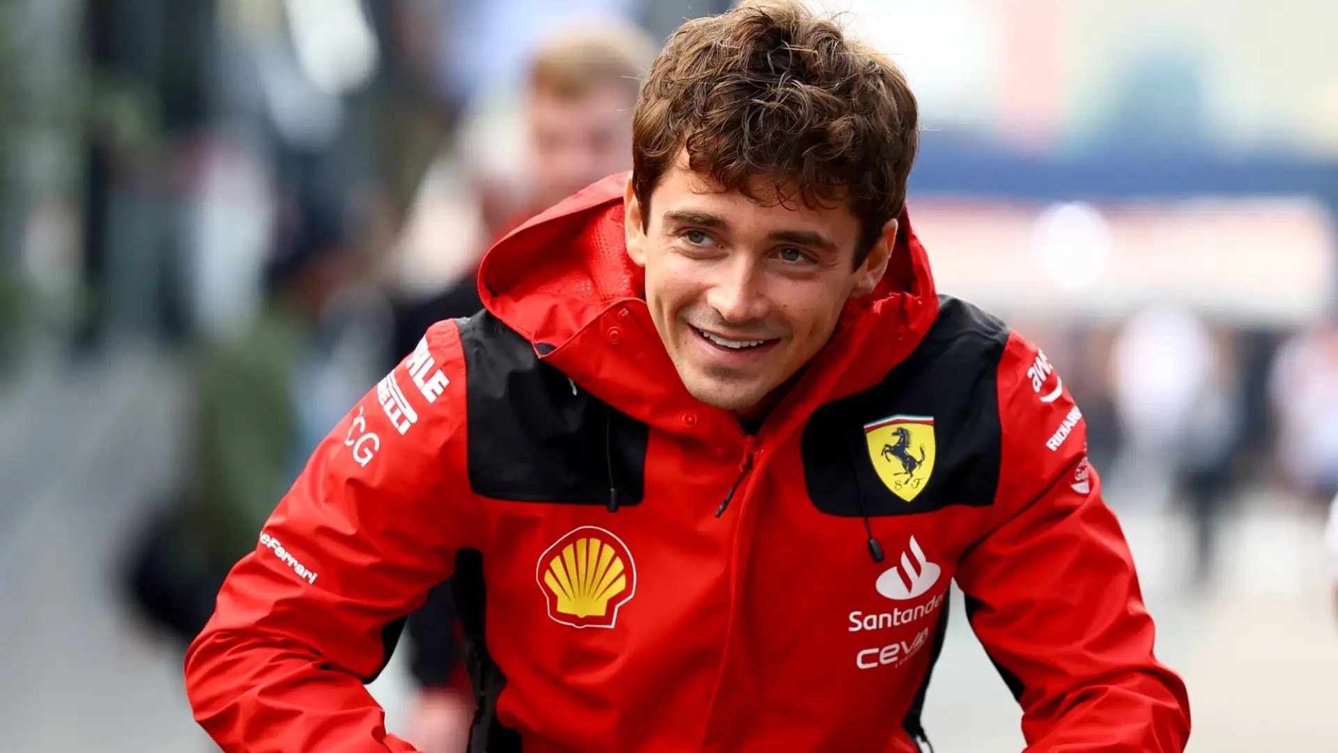Un maxi contratto che legherà Charles a lungo alla azienda di Maranello