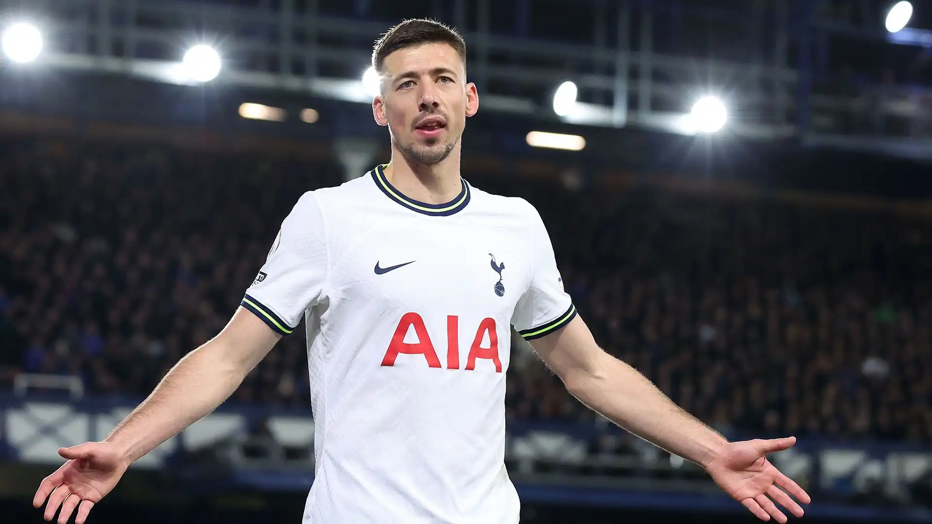 Lenglet-Milan: doccia fredda per i rossoneri. Foto
