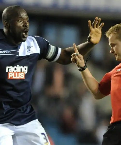 L’enorme Danny Shittu: le incredibili foto dell’ex calciatore