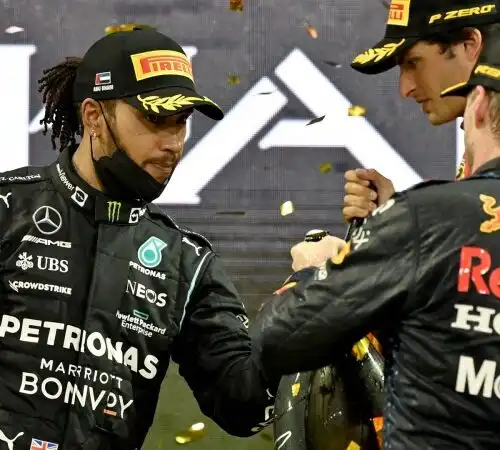 Lewis Hamilton-Max Verstappen, due ex ferraristi vorrebbero l’ex aequo