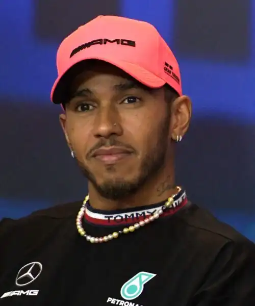 Lewis Hamilton preoccupato dal ritiro