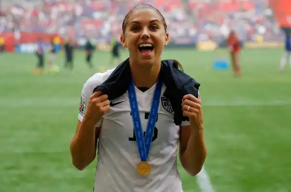 La calciatrice statunitense Alex Morgan