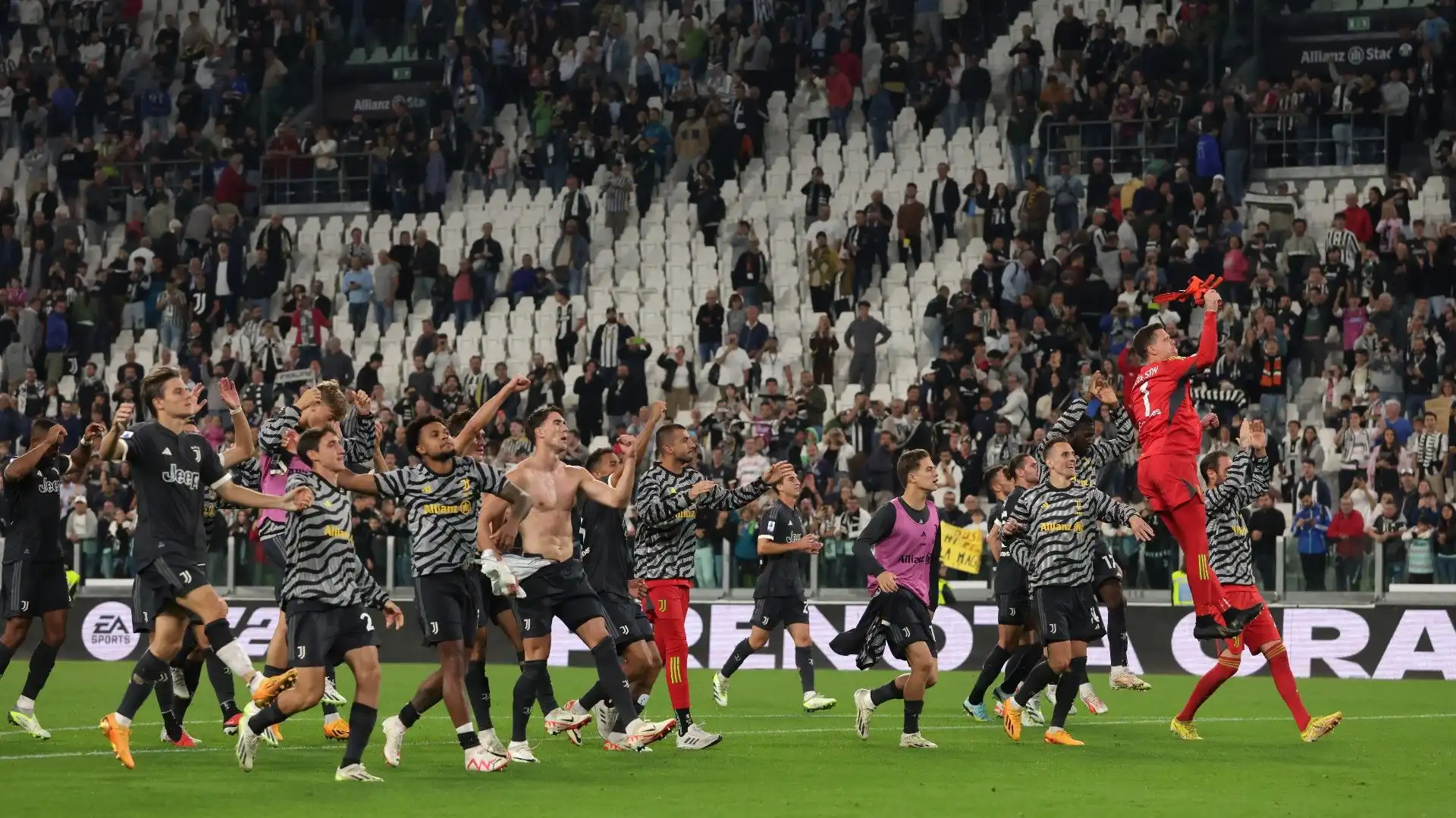 L'ombra del Tottenham sull'eroe della Juventus: foto
