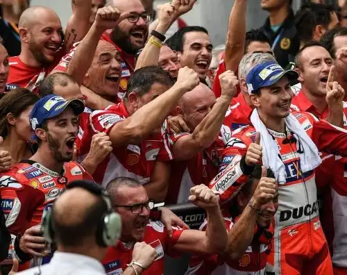 La Ducati avverte Lorenzo e Dovizioso