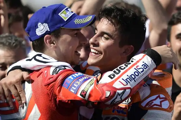 Lorenzo primo fa pretattica: “Marquez favorito”