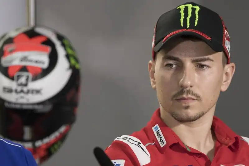 Jorge Lorenzo non ce la fa, c’è Pirro