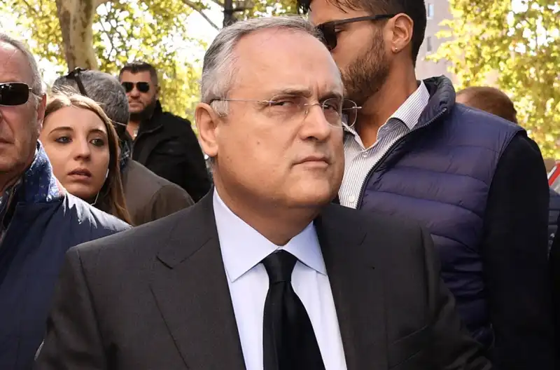 Lotito, le proteste costano care