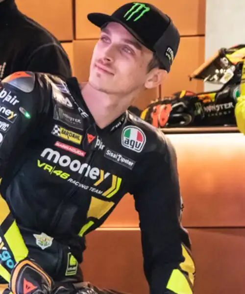 Luca Marini non ha dubbi sul fratello Valentino Rossi: “Il più grande della storia”