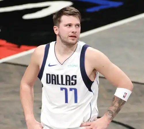 NBA: Luka Doncic spegne San Antonio