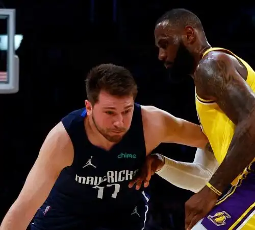 NBA: Doncic batte LeBron, altro ko per Steph Curry