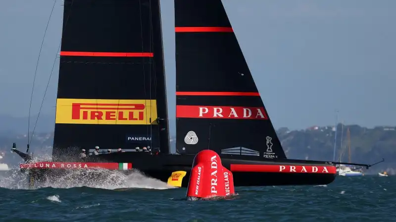 Finale Prada Cup, grande inizio per Luna Rossa