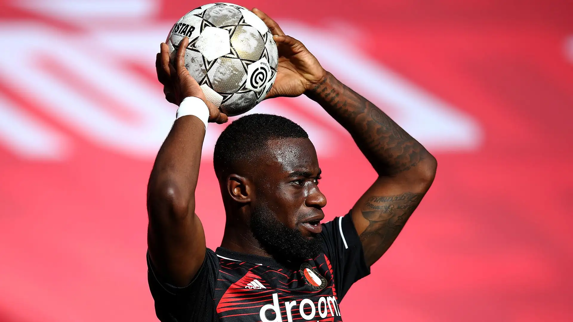 Il Feyenoord non farà nessuno sconto per Geertruida 

