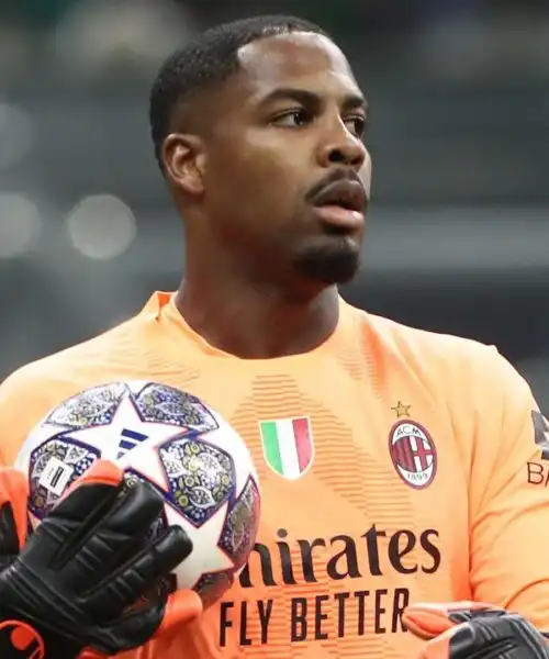Allarme Milan: clamorosa offerta per Maignan, le foto