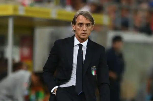 Mancini difende Balotelli dai fischi