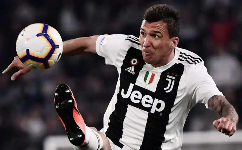 Mandzukic saluta, la Juventus ringrazia