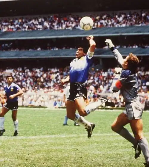 Maradona, Shilton è una furia: “Non ci lavo neanche i piatti”