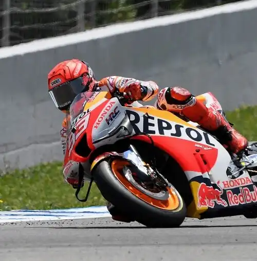 Marc Marquez incontenibile nei test: prova tre moto diverse