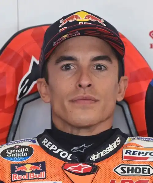 MotoGp, Marc Marquez vede la Ducati e si infuria