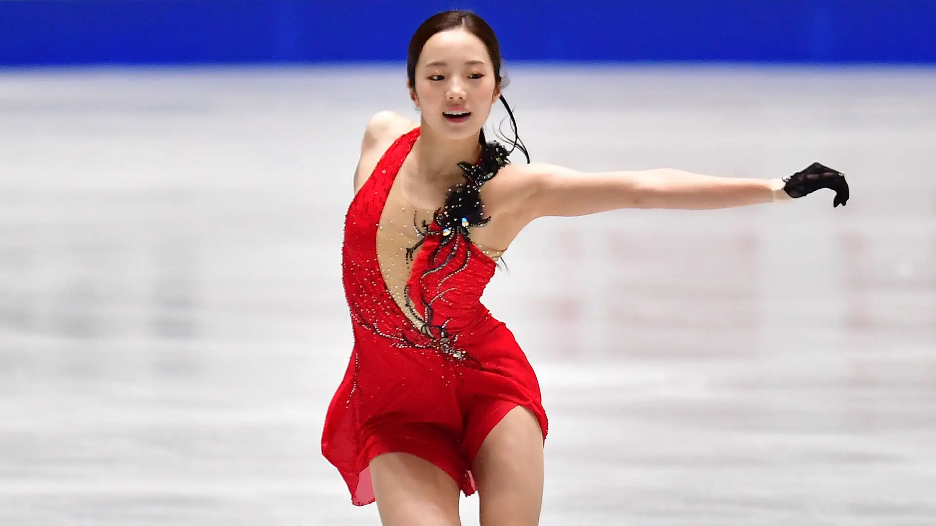 Suo fratello Taichi e le sorelle Miyu e Sara sono tutti pattinatori