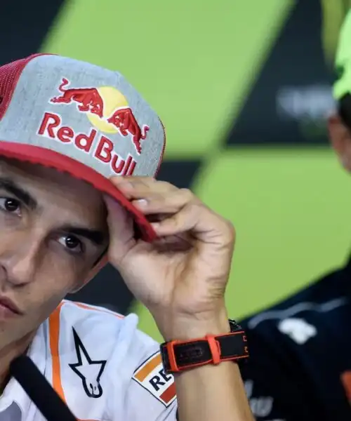 “Marc Marquez insiste perché vuole battere Valentino Rossi”