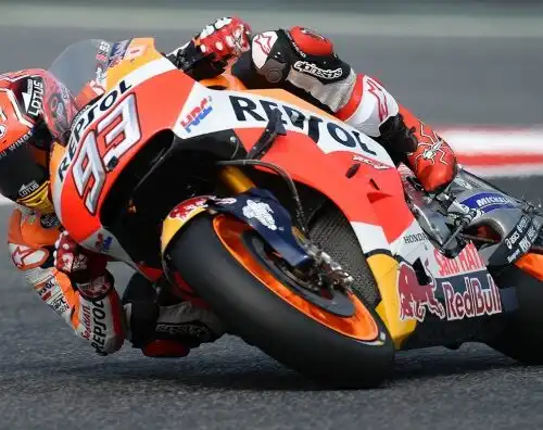 Marquez domina la pole, Rossi quinto