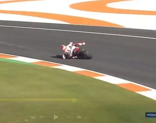 Marquez trionfa dopo la paura, Dovizioso si arrende