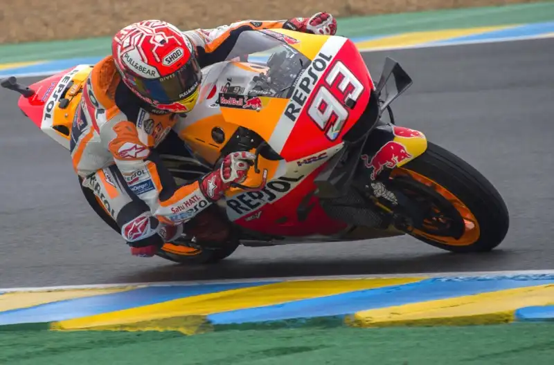 Assen, Marquez lancia la sfida