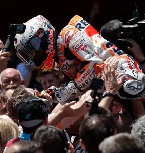 Marquez trionfa, Lorenzo stende Valentino Rossi e Viñales