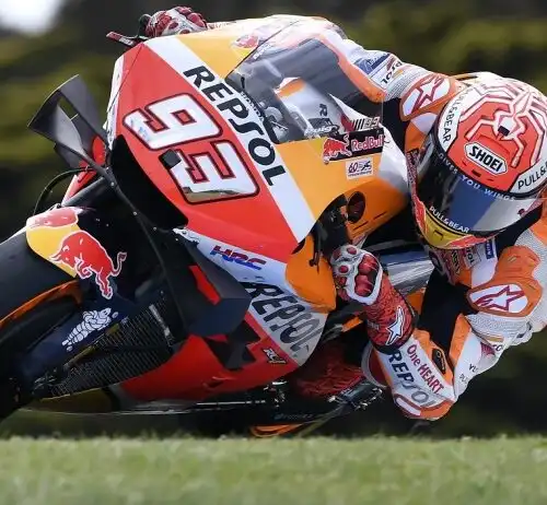 Marquez trionfa in Australia, Valentino Rossi indietro