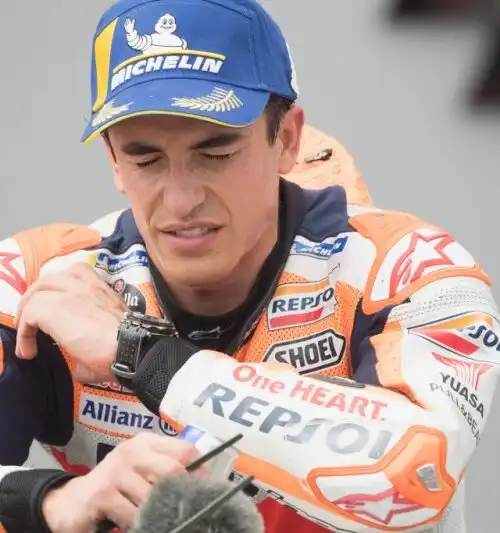 Assen, brivido per Marc Marquez prima della pioggia