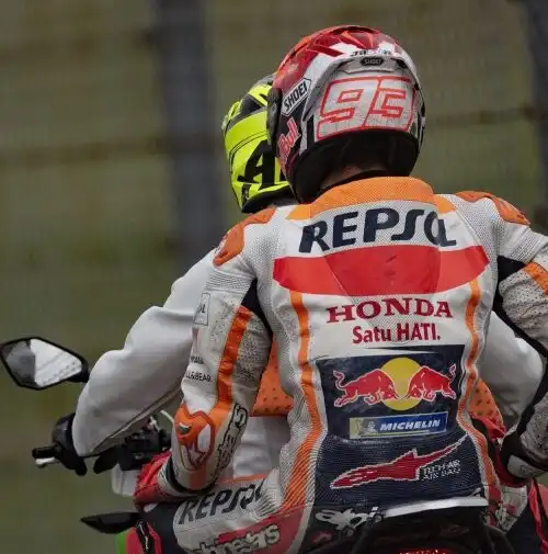 MotoGp, Marc Marquez perde la pazienza con Honda
