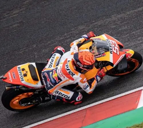 Marc Marquez, sabato da incubo: due cadute in pochi minuti