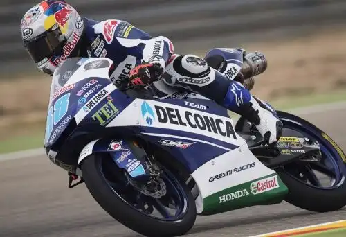 Moto3, la pole position è di Martin