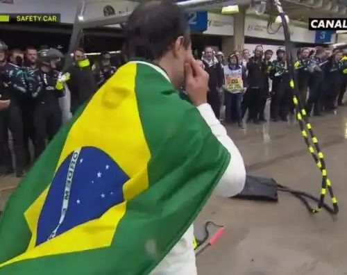 Standing ovation ai box per Felipe Massa
