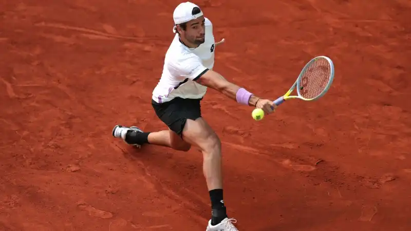 Matteo Berrettini si prende il derby