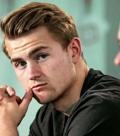 Marca: “Si complica Juventus-De Ligt”