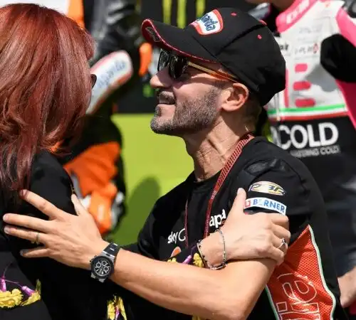 Max Biaggi elenca i suoi dubbi su Valentino Rossi