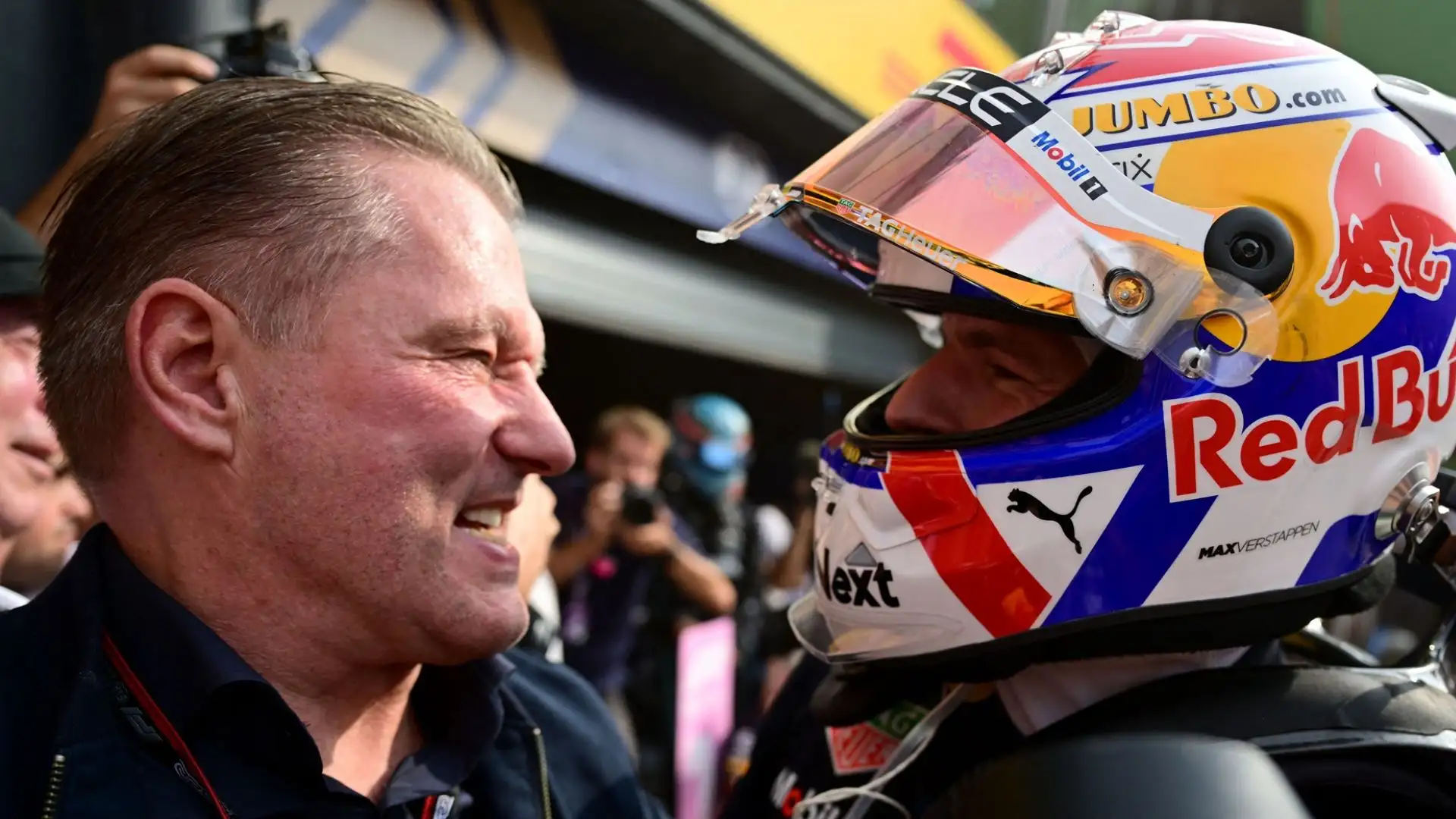 "Ci hanno sempre appoggiato e Max è affezionato a Marko, e a tutte le persone in Red Bull. Sarebbe molto bello finire così"