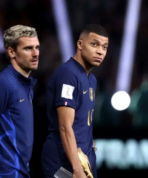 L’Argentina sbeffeggia Mbappé: il coro fa discutere