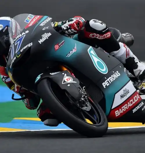 Moto3, McPhee ed Alcoba multati e sanzionati