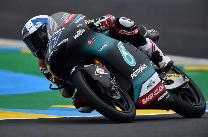 Moto3, a Le Mans la spunta McPhee