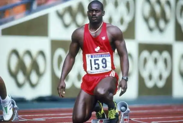 A Ben Johnson, velocista canadese di origini giamaicane, a causa della positività agli steroidi venne tolta la medaglia d’oro conquistata alle Olimpiadi di Seul (1988) nei 100 metri.