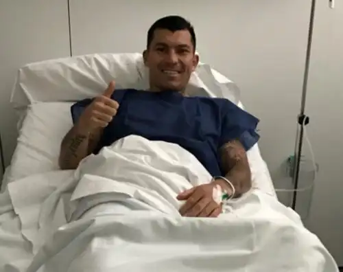 Medel, operazione al ginocchio riuscita