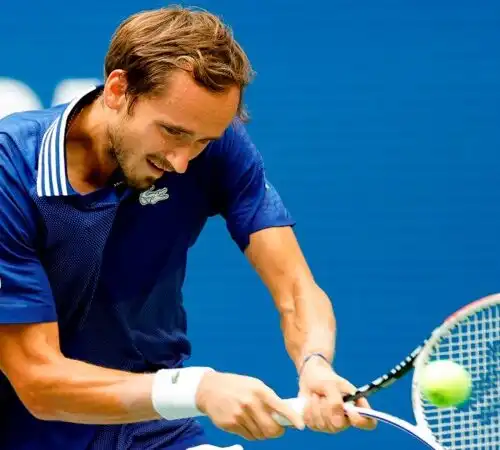 Daniil Medvedev boccia se stesso: “Io al livello di Djokovic? Smettetela”