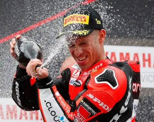 Sbk, Melandri concede il bis in Australia