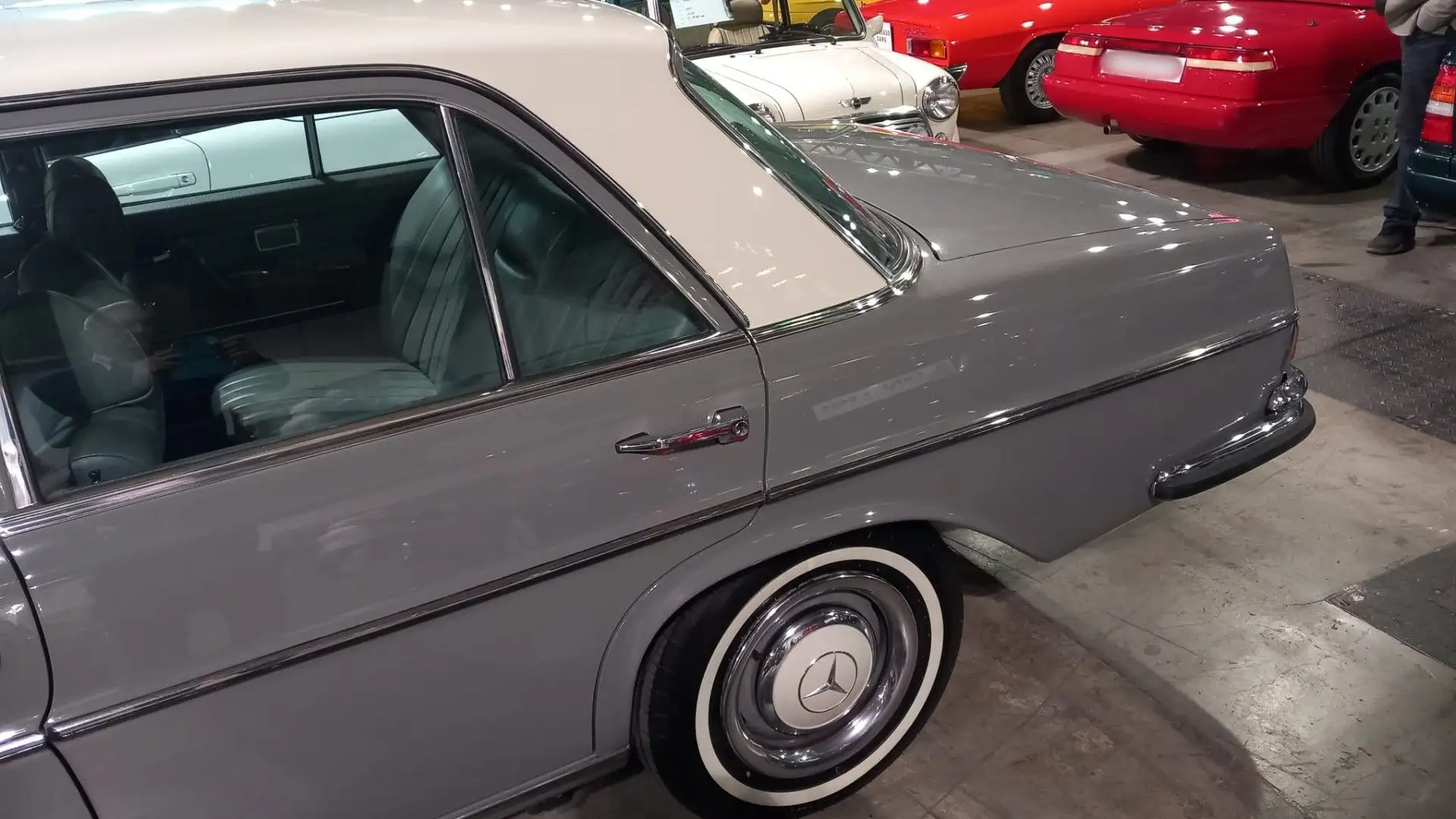 Dal 1972 la Mercedes 250 è stata dotata di un nuovo propulsore dalla cilindrata di 2,8 litri