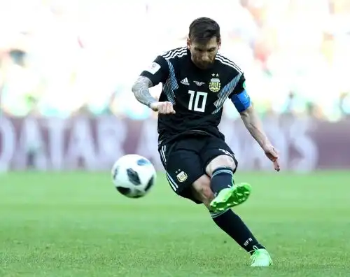 Argentina, esordio flop al Mondiale: male Messi